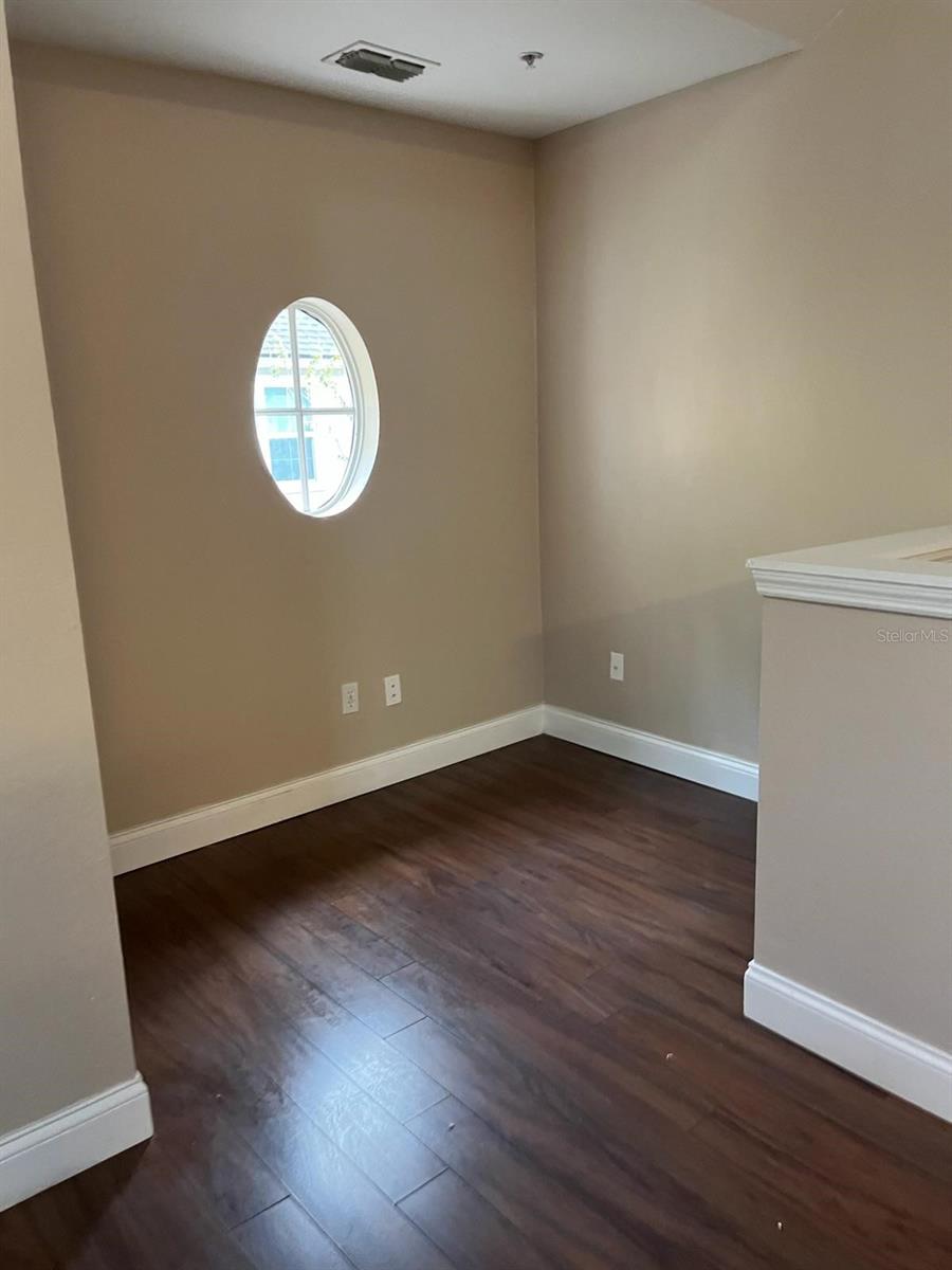 HAMPTONS/METROWEST - Residential Lease