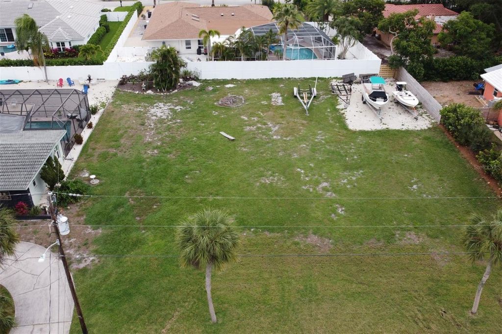 Photo of Southpointe Drive, Sarasota, FL 34231 (MLS # A4629309)