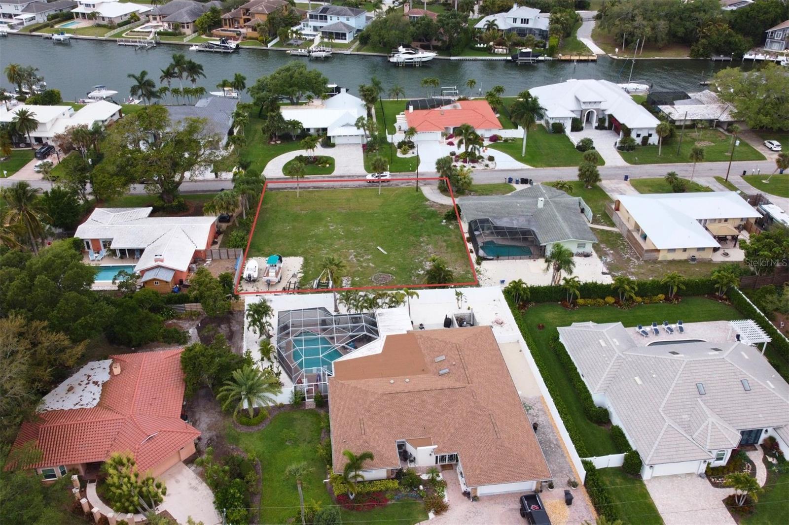 SOUTHPOINTE SHORES - Land