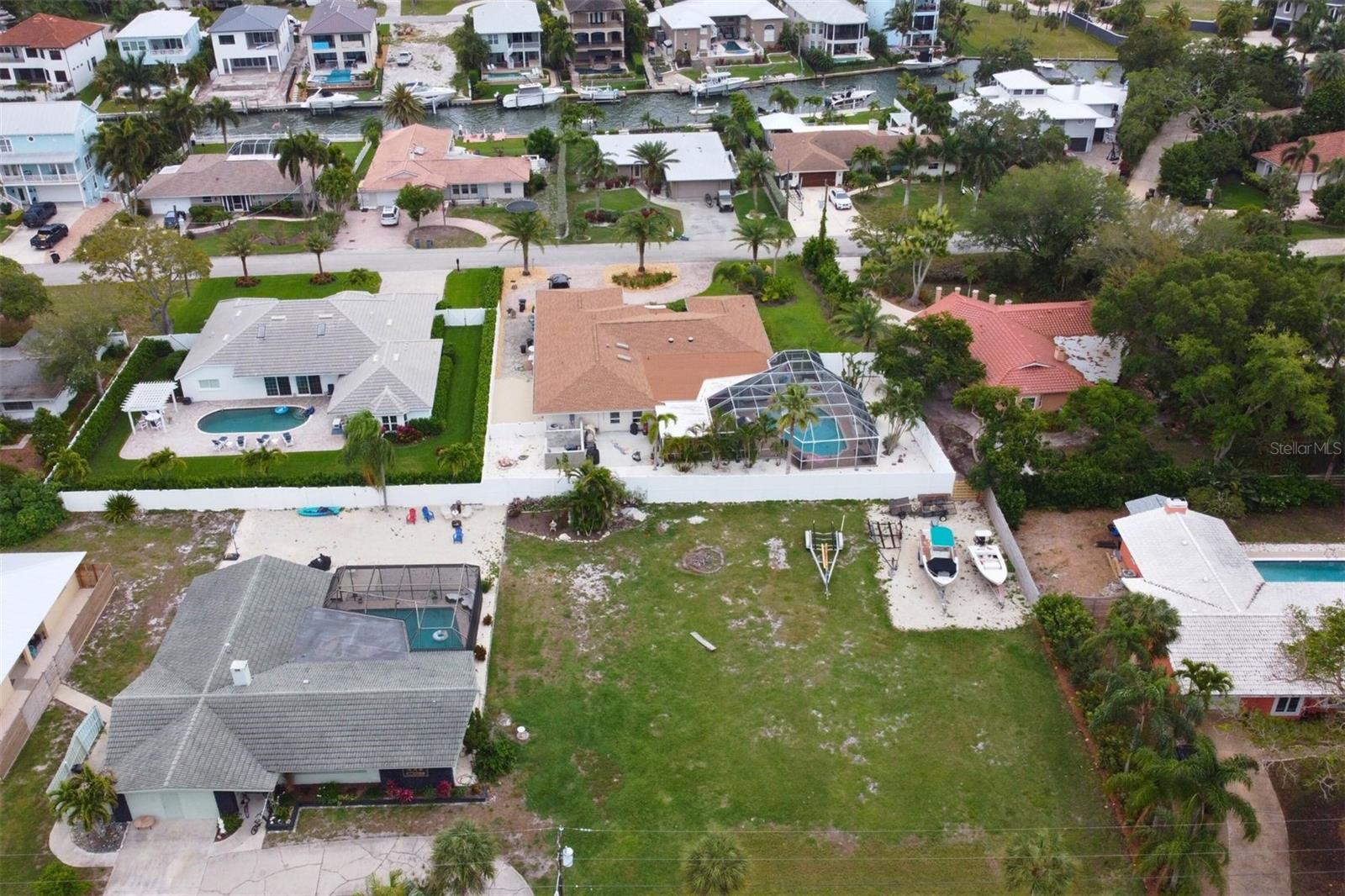 Introducing an exceptional investment opportunity at 0 Southpoint Drive, Sarasota, FL 34231. This prime property's desirable RSF1 zoning presents endless possibilities for residential development. Located in the thriving Sarasota area, this parcel offers an ideal canvas for land and residential investors looking to capitalize on the region's growth and potential. With strategic positioning and abundant potential, this
RSF1 property is poised to become a lucrative addition to any real estate portfolio. Don't miss out on this chance
Sarasota
to shape the future with this outstanding investment opportunity. Use of Boat dock for private boat launching and easy access to Big Pass, and Venice Jetty. Formal marina nearby for indoor storage. Non Deed Restricted neighborhood. 10 ft of elevation and AE flood zone. Private community launch into deep water in inlet gains easy boat access to Intercostal Waterway and Gulf of Mexico.
$250/year dues