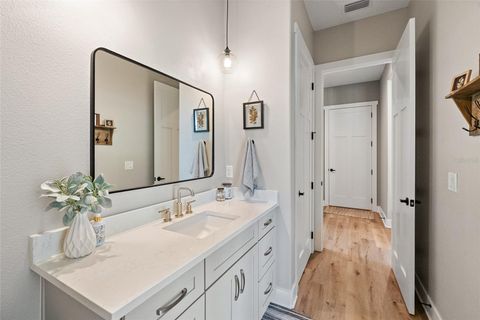 Tiny photo for 2540 NE 108th Lane, Oxford, FL 34484 (MLS # G5100368)