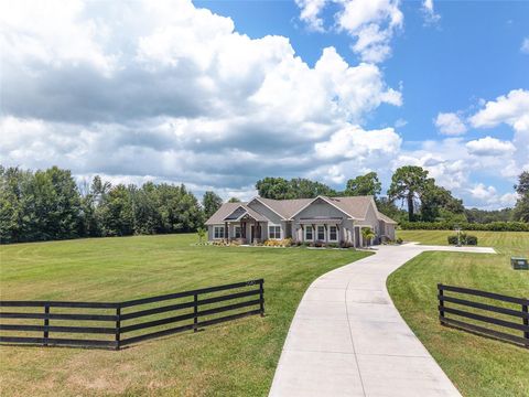 Tiny photo for 2540 NE 108th Lane, Oxford, FL 34484 (MLS # G5100368)