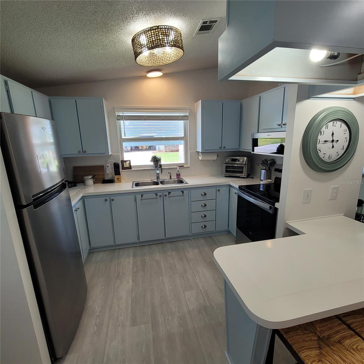 LADY LAKE ORANGE BLOSSOM GARDENS UNIT 10 - Residential