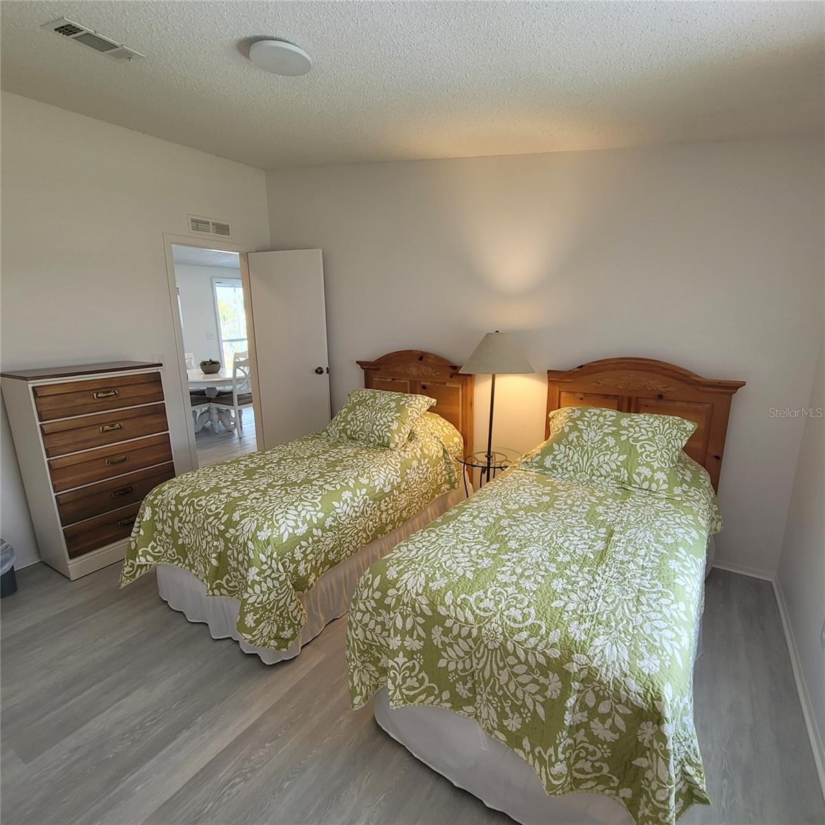 LADY LAKE ORANGE BLOSSOM GARDENS UNIT 10 - Residential