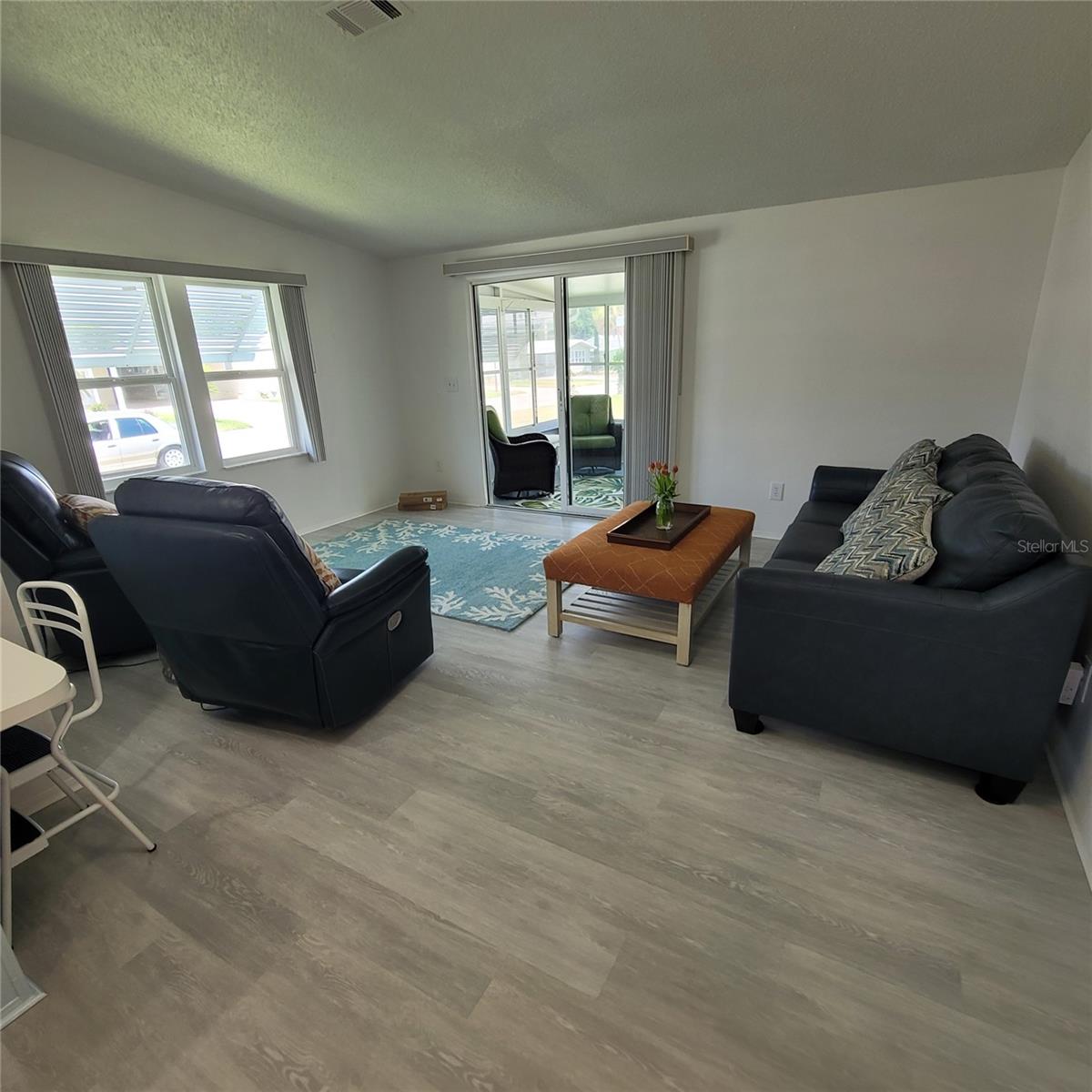 LADY LAKE ORANGE BLOSSOM GARDENS UNIT 10 - Residential