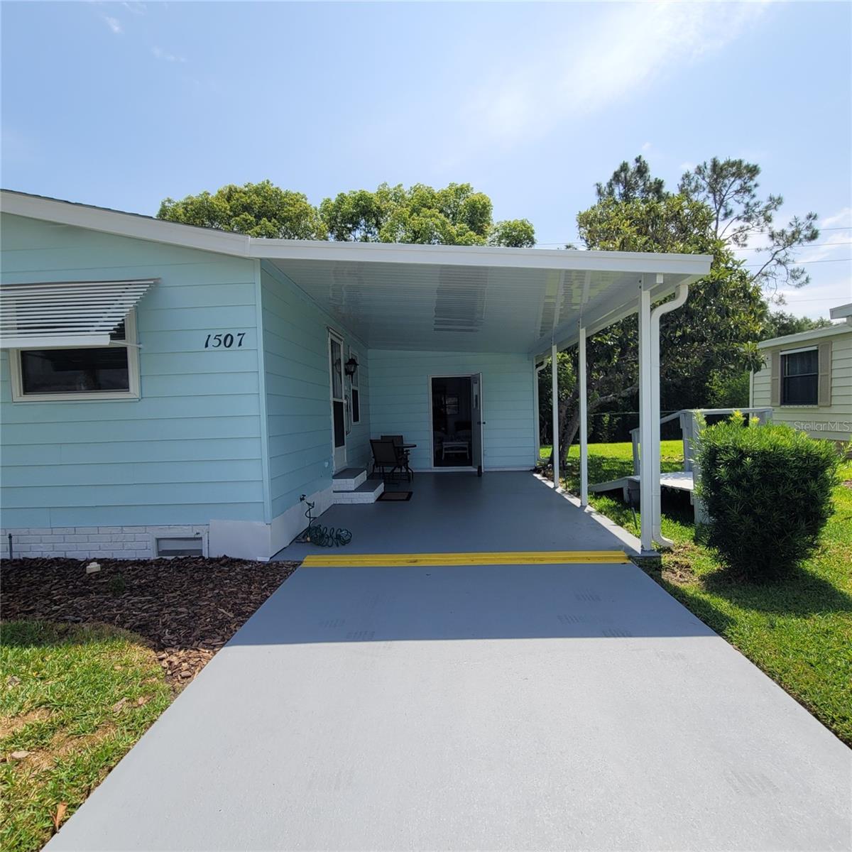 LADY LAKE ORANGE BLOSSOM GARDENS UNIT 10 - Residential