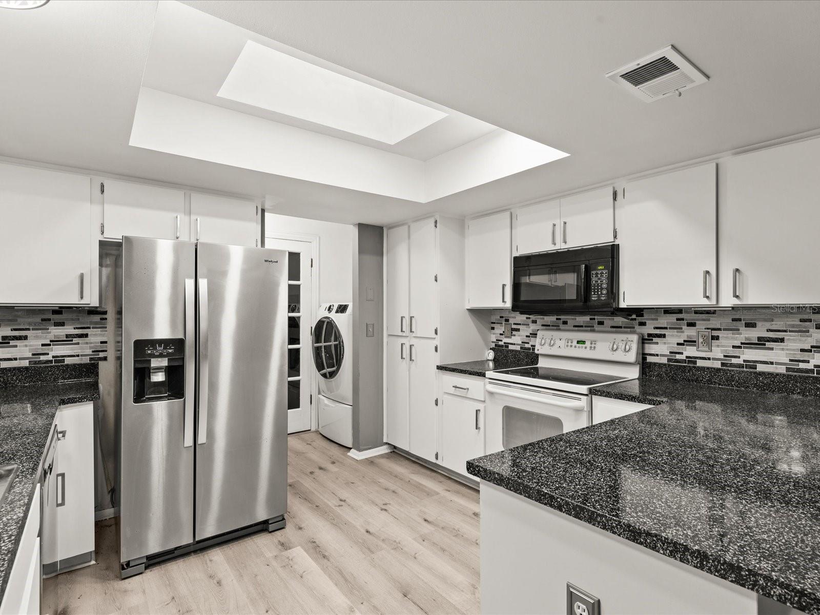 SWEETWATER OAKS II A CONDOMINI - Residential Lease