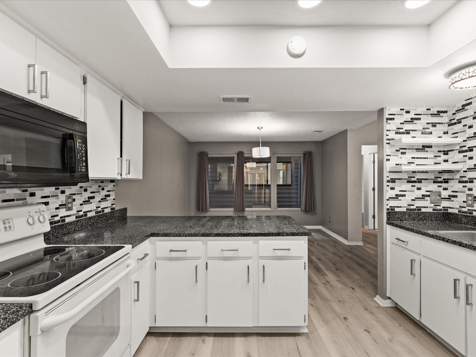 SWEETWATER OAKS II A CONDOMINI - Residential Lease