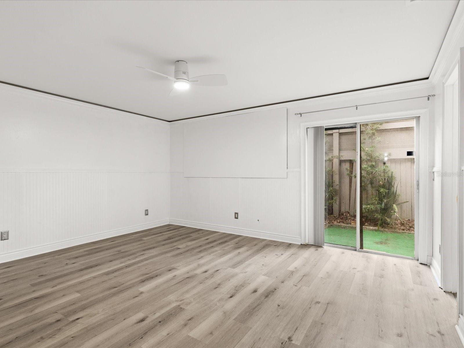 SWEETWATER OAKS II A CONDOMINI - Residential Lease