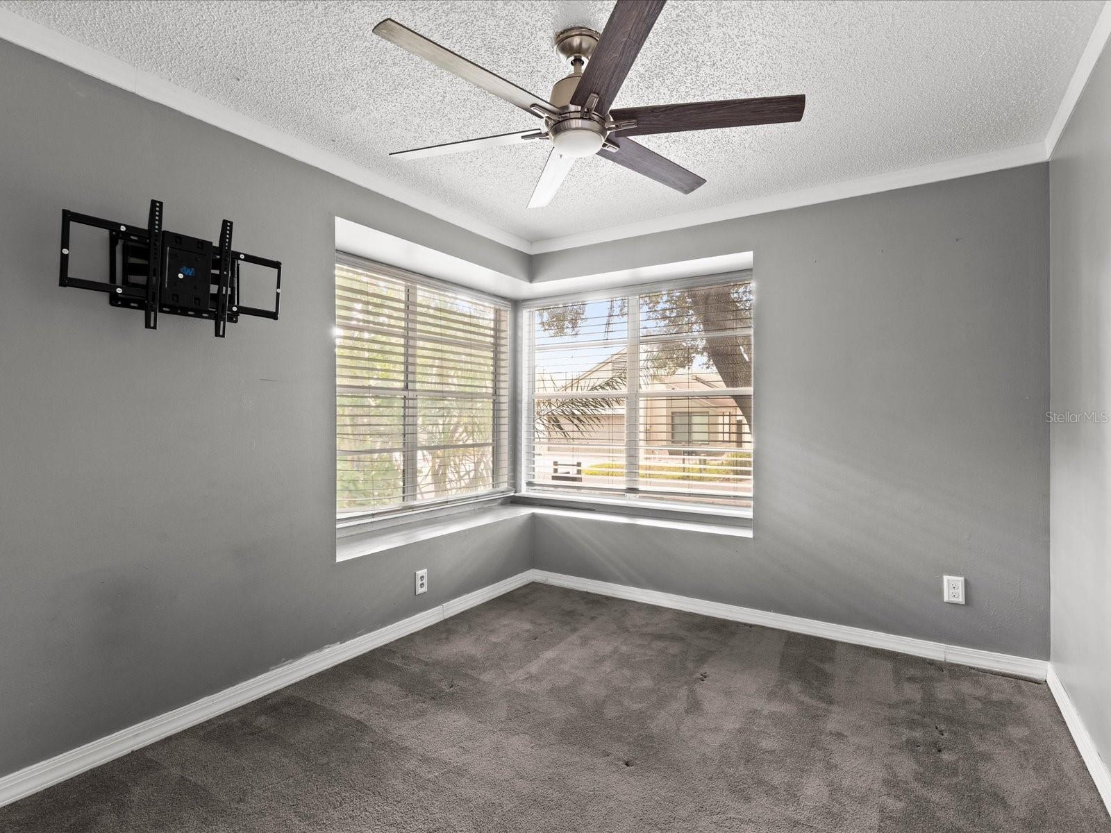 SWEETWATER OAKS II A CONDOMINI - Residential Lease