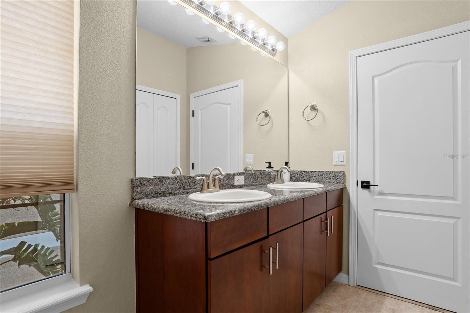 SCHOONER COVE A CONDO PH 50 - Residential