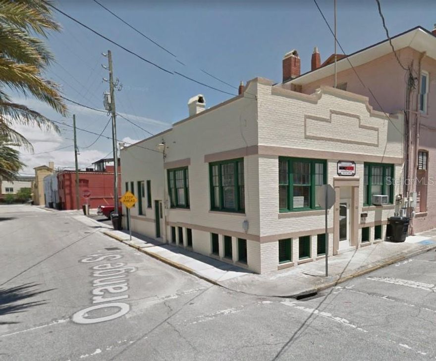 Bring your business to the rapidly growing Downtown Leesburg area! There are multiple spaces available in the Downtown Leesburg area ranging from 840 square feet to buildings as large as 6000 square feet. Downtown Leesburg is conveniently located with an easy commute to Orlando, the Turnpike, I-75, and more. You are walking distance to the incredible waterfront growth of the Venetian Gardens area with the brand new Community building under construction as well as a popular waterfront restaurant underway. You are also close proximity to the brand new Marriott Towneplace center that is set to break ground shortly. Several new businesses downtown are drawing attraction to this location. Get your spot secured today!