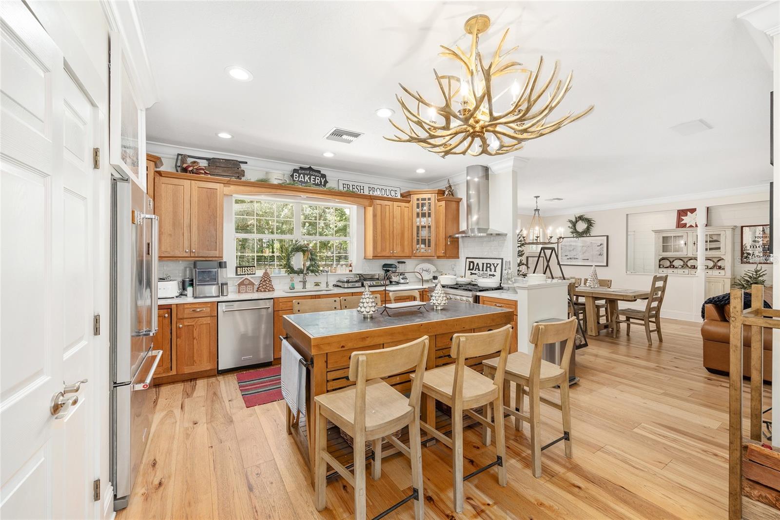 LUTTRELL O R SHACKLEFORD LAND - Residential