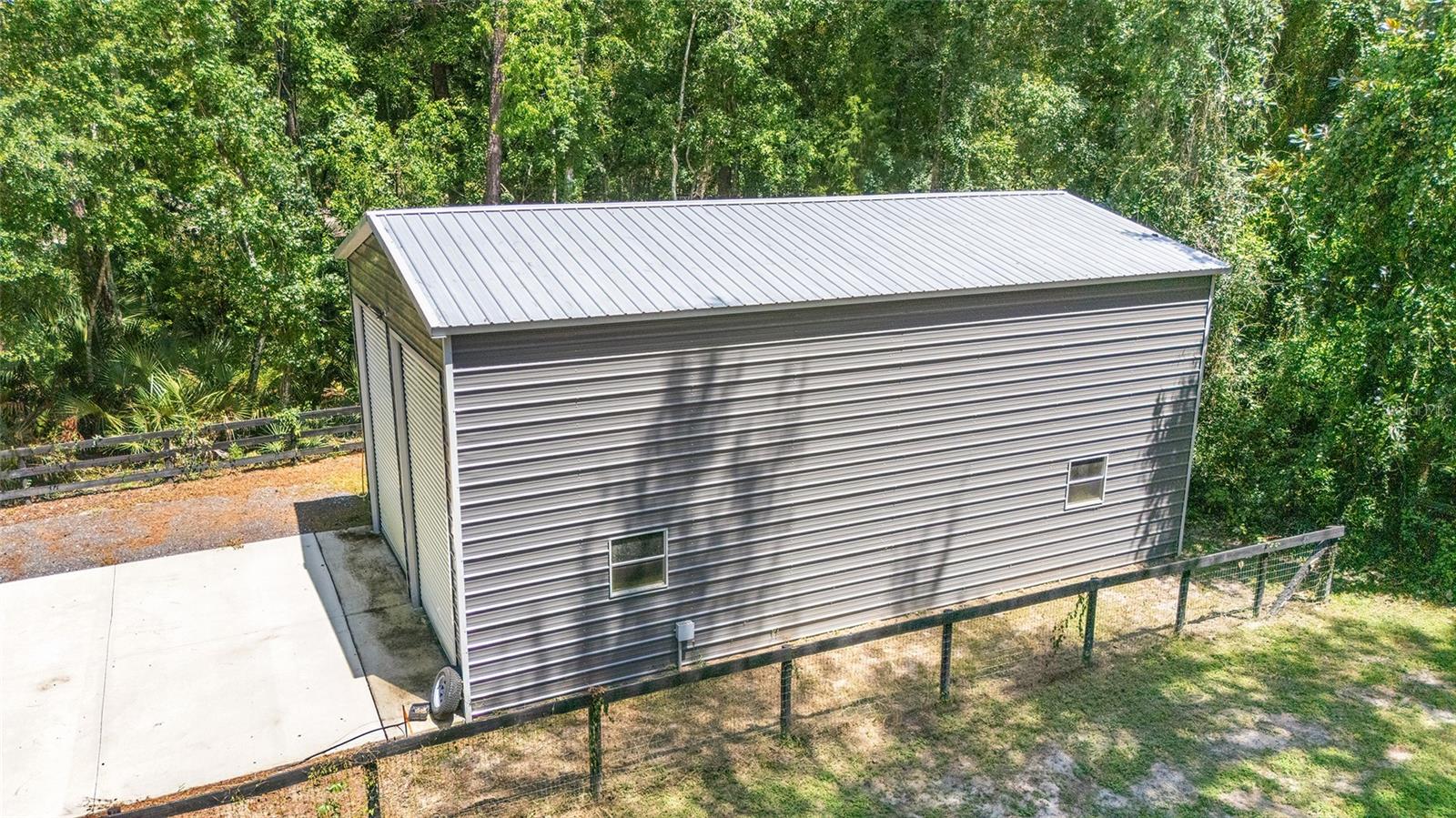 LUTTRELL O R SHACKLEFORD LAND - Residential