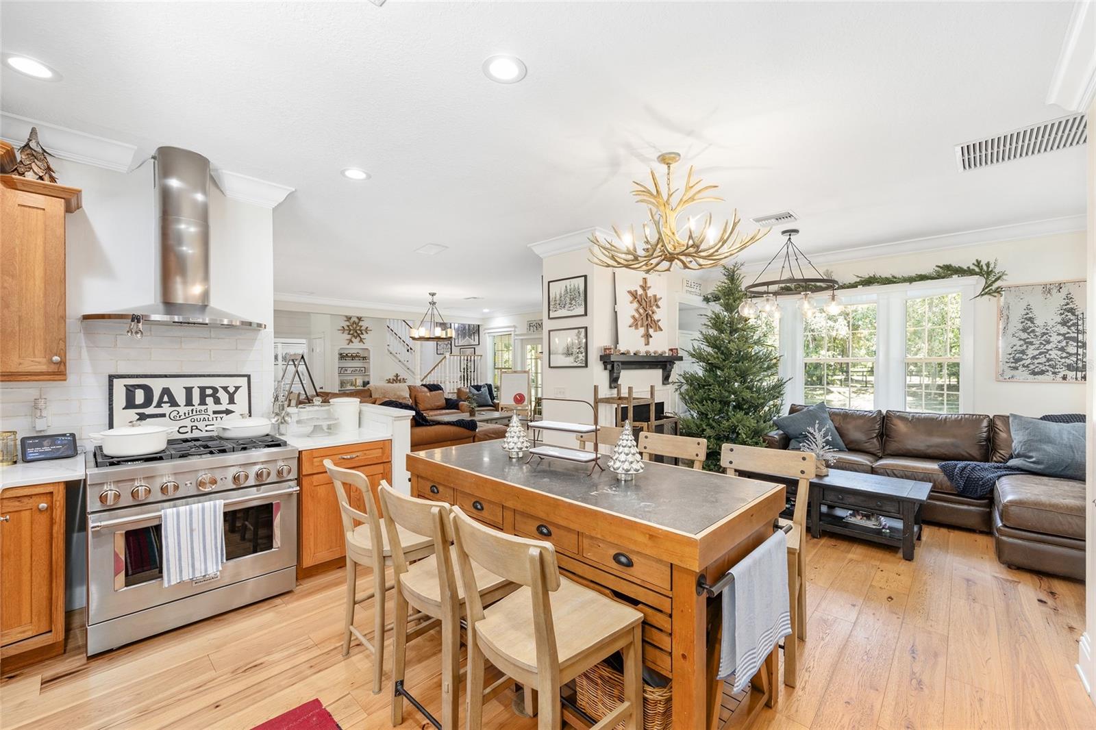 LUTTRELL O R SHACKLEFORD LAND - Residential