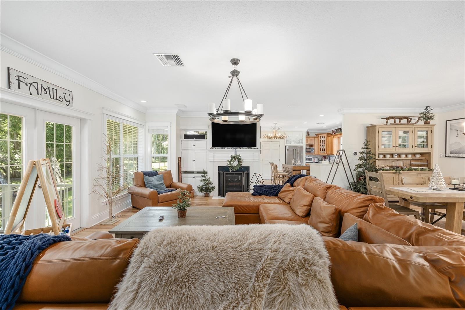 LUTTRELL O R SHACKLEFORD LAND - Residential