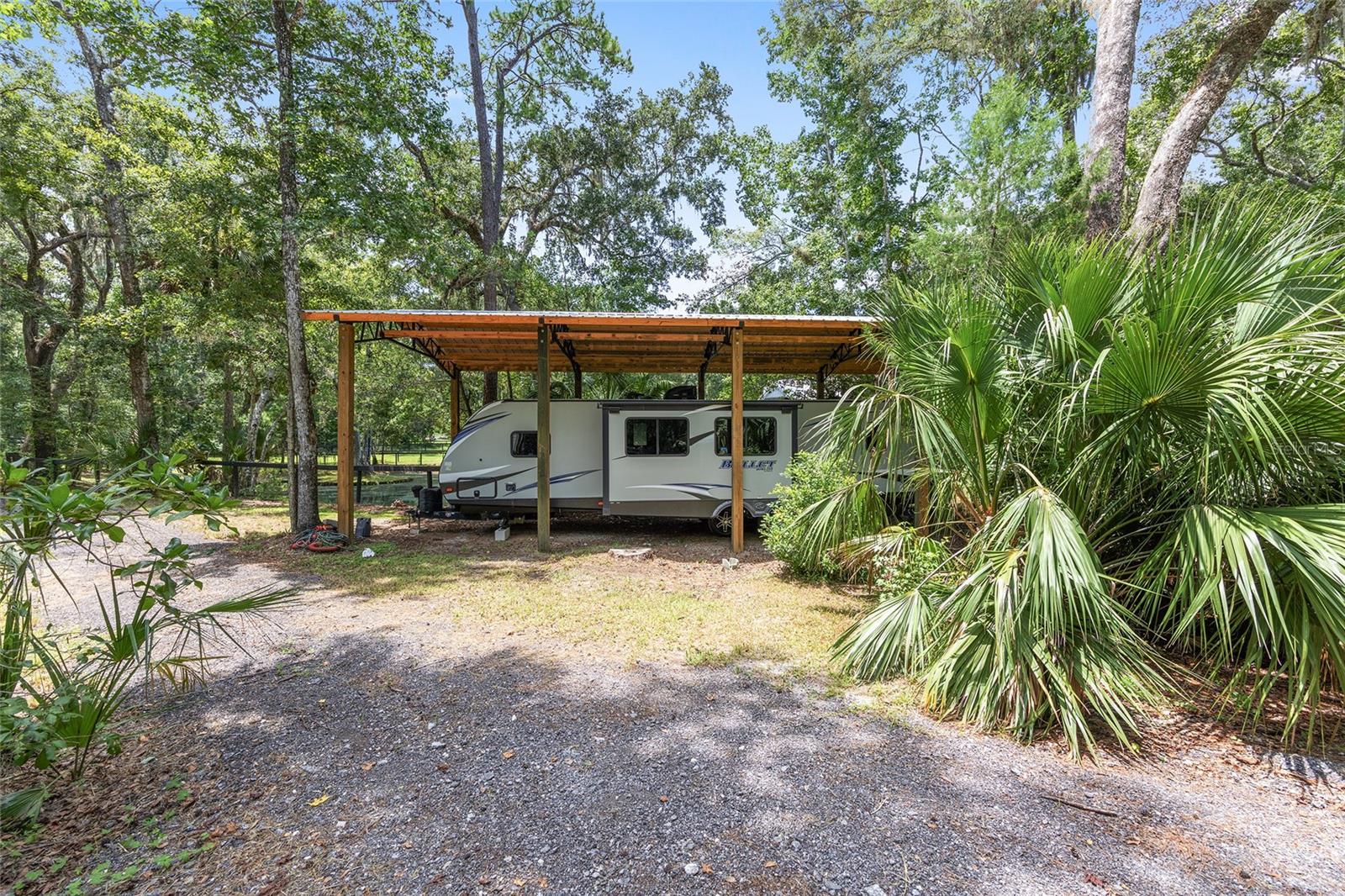 LUTTRELL O R SHACKLEFORD LAND - Residential