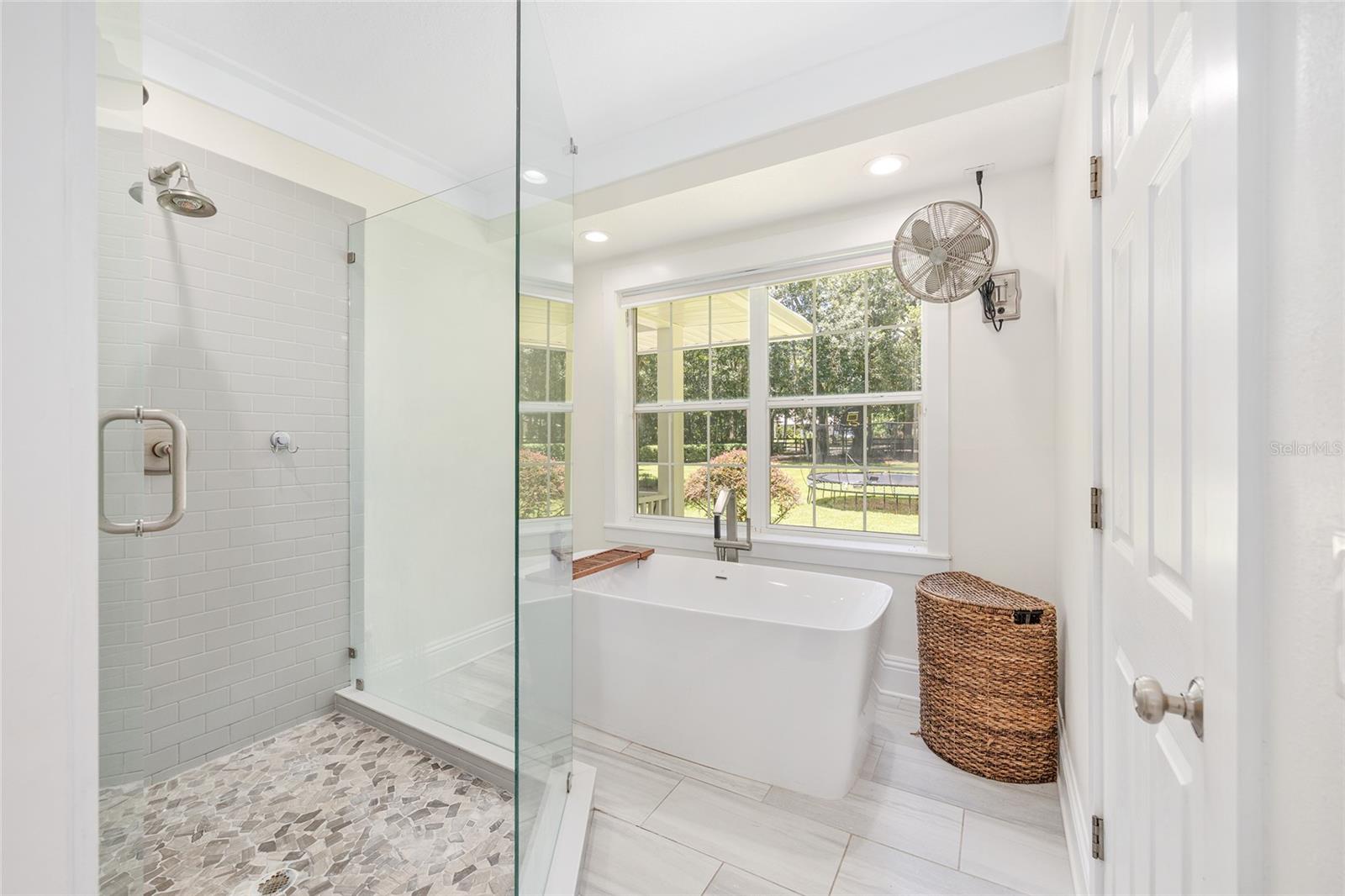 LUTTRELL O R SHACKLEFORD LAND - Residential
