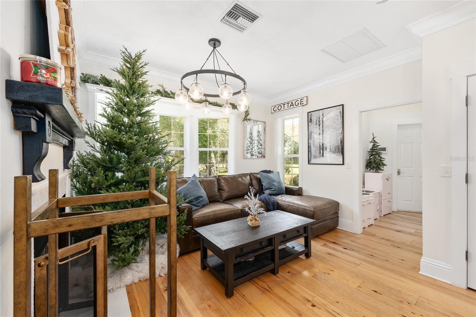 LUTTRELL O R SHACKLEFORD LAND - Residential