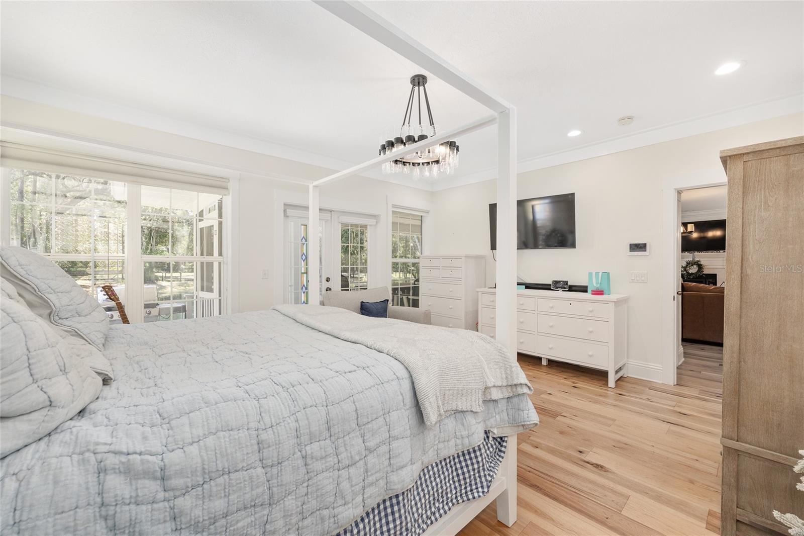 LUTTRELL O R SHACKLEFORD LAND - Residential