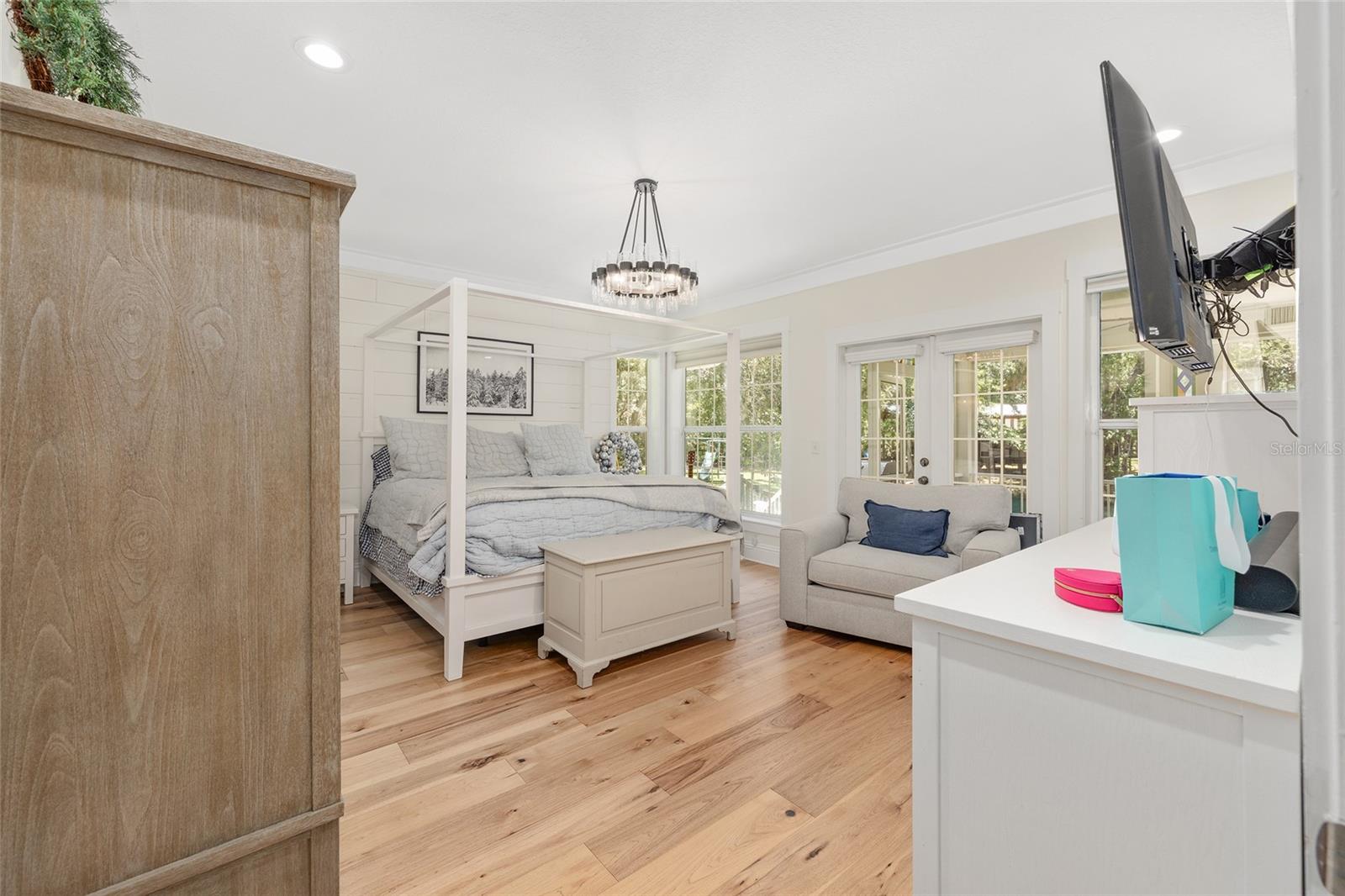 LUTTRELL O R SHACKLEFORD LAND - Residential