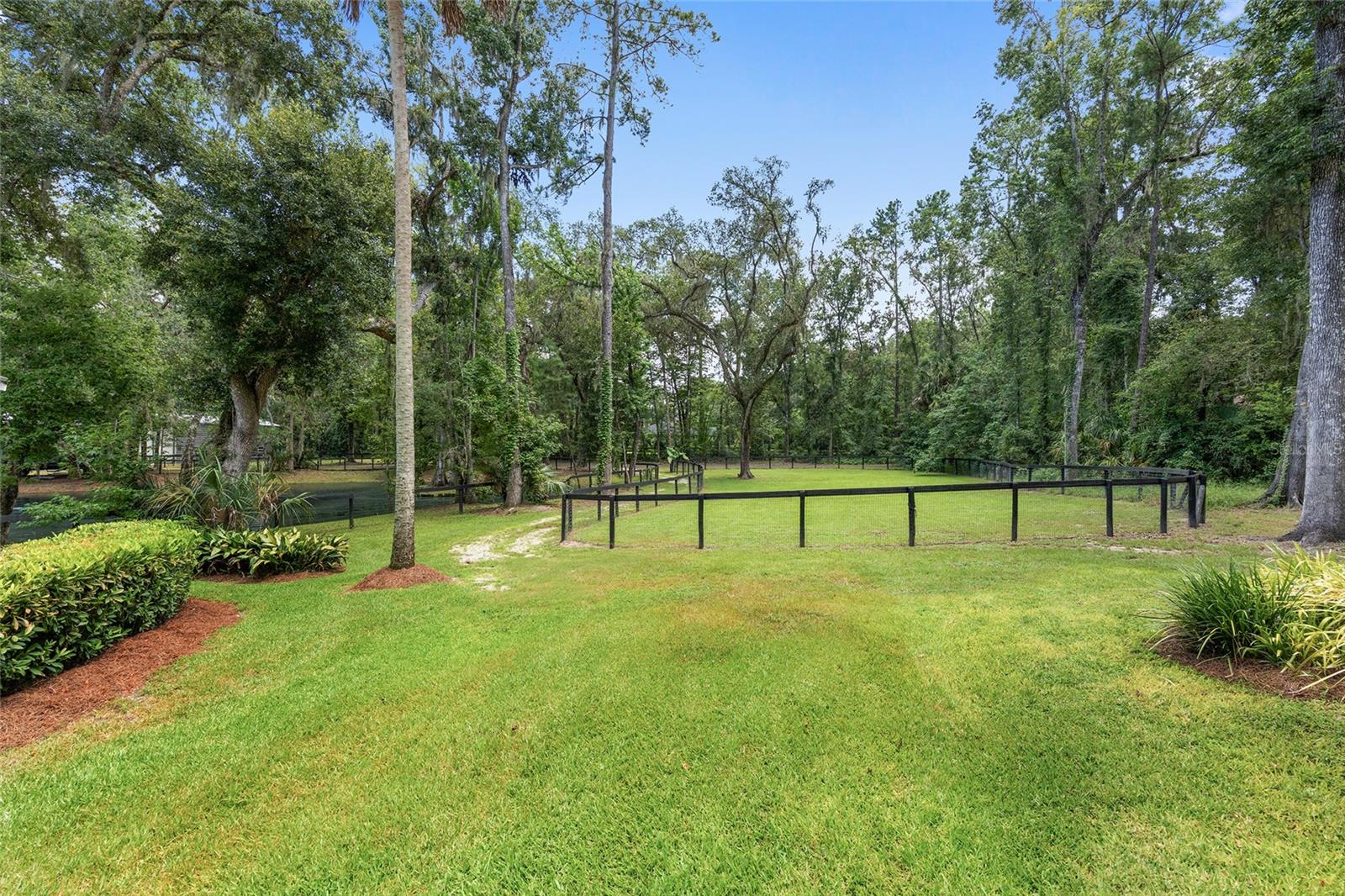 LUTTRELL O R SHACKLEFORD LAND - Residential