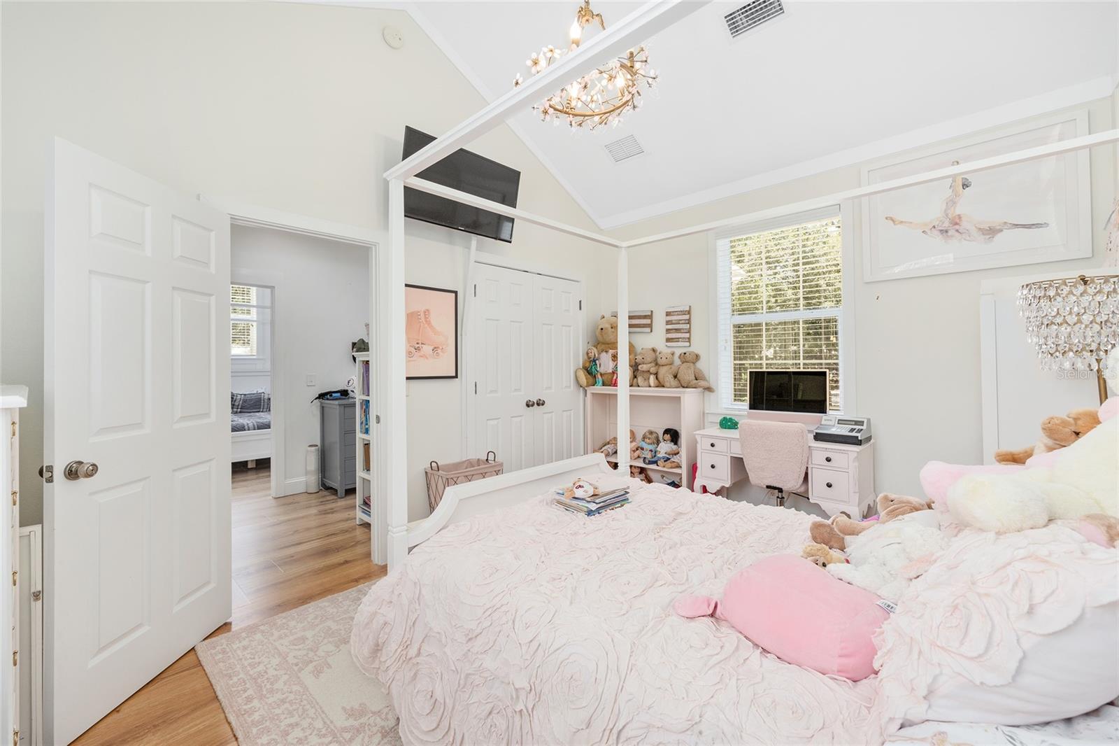 LUTTRELL O R SHACKLEFORD LAND - Residential
