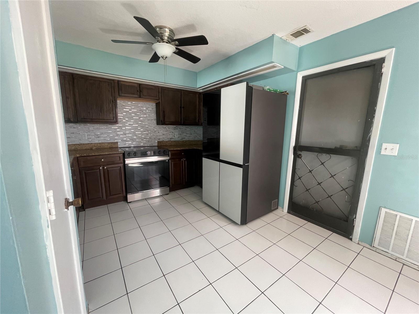 MEADOW WOODS VILLAGE 07 PH 01 - Residential