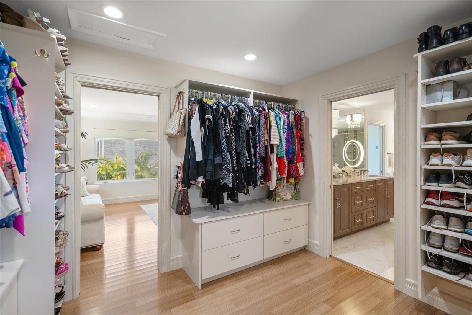 BELLEAIR ESTATES - Residential