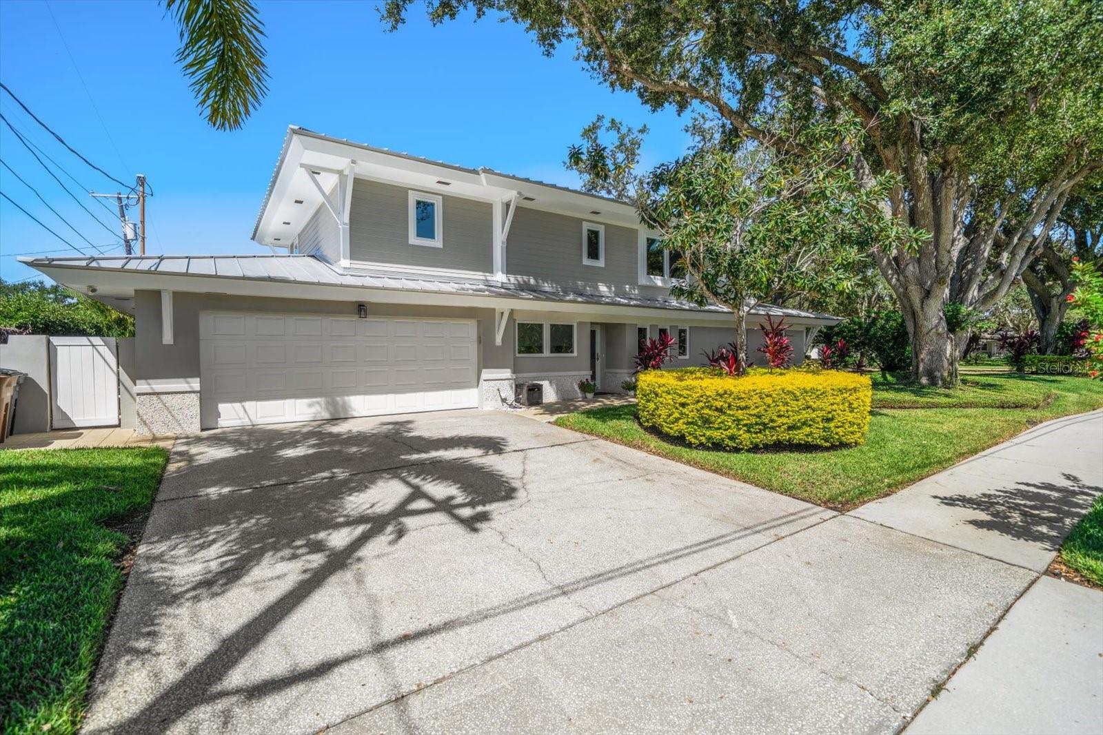 BELLEAIR ESTATES - Residential