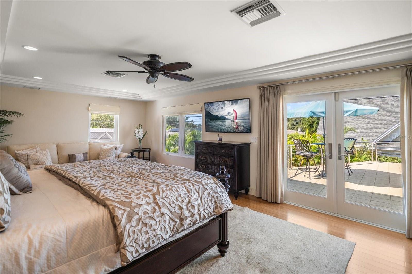 BELLEAIR ESTATES - Residential