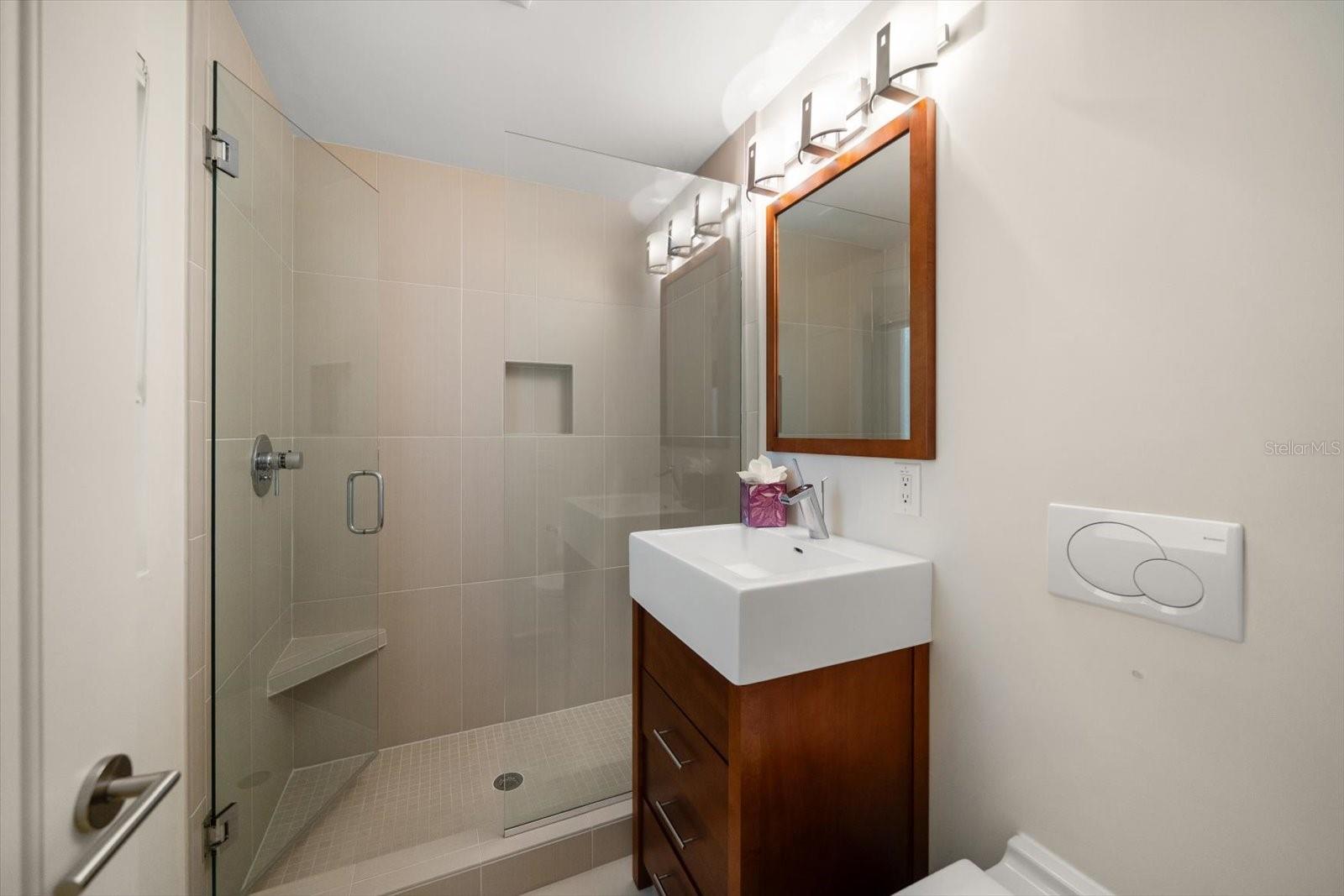 BELLEAIR ESTATES - Residential