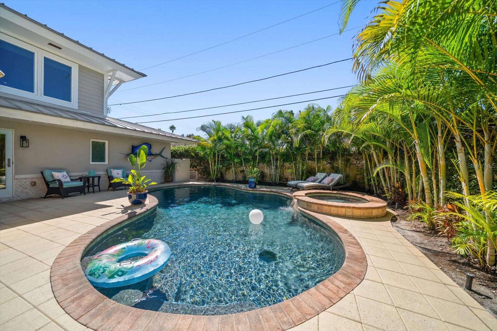 BELLEAIR ESTATES - Residential