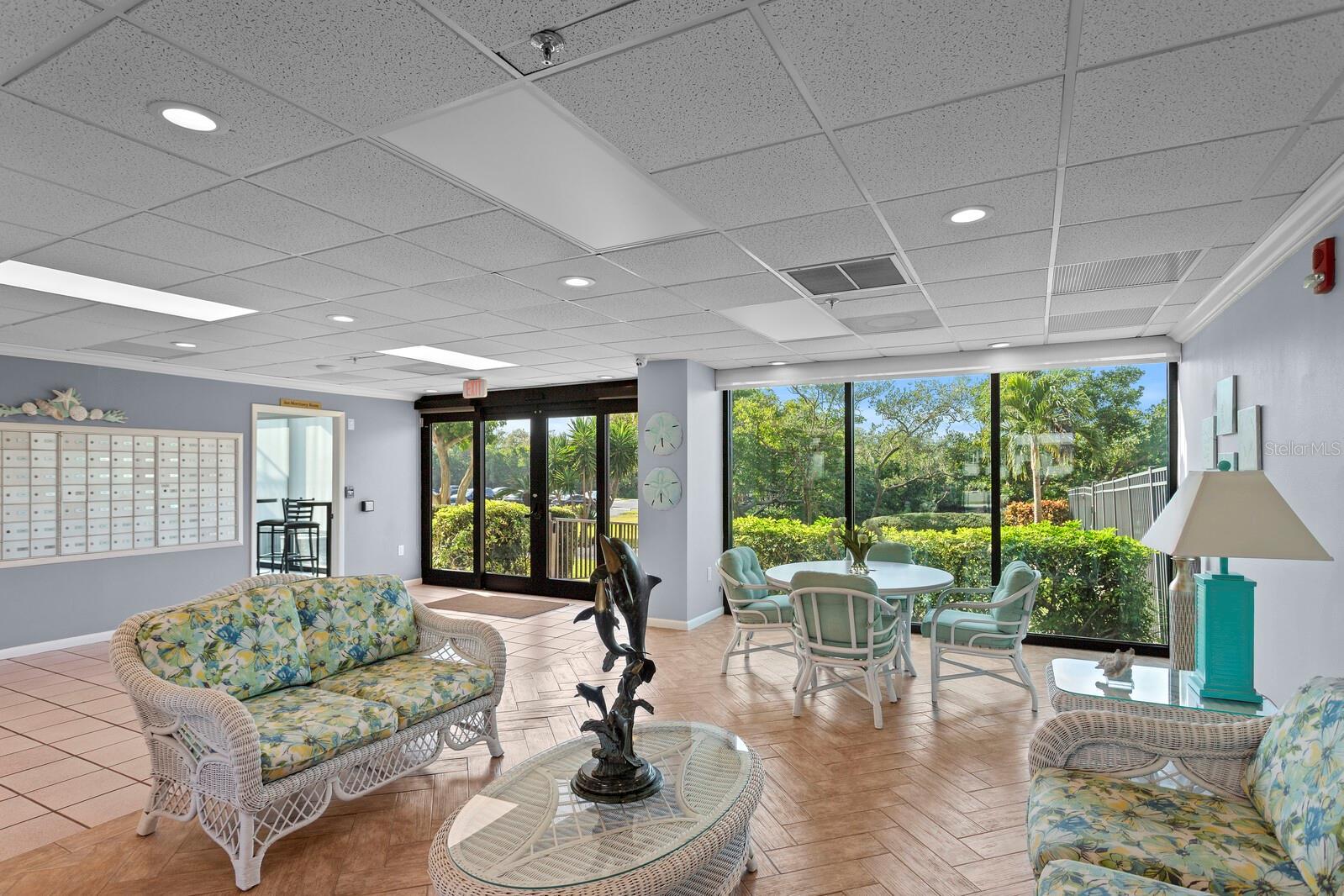 CHATEAU TOWER CONDO - Residential