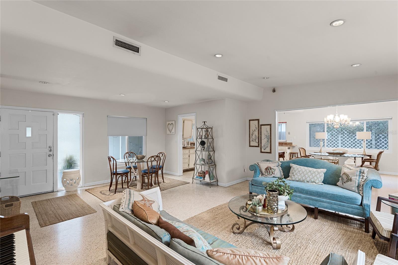 3431 WILDER LANE