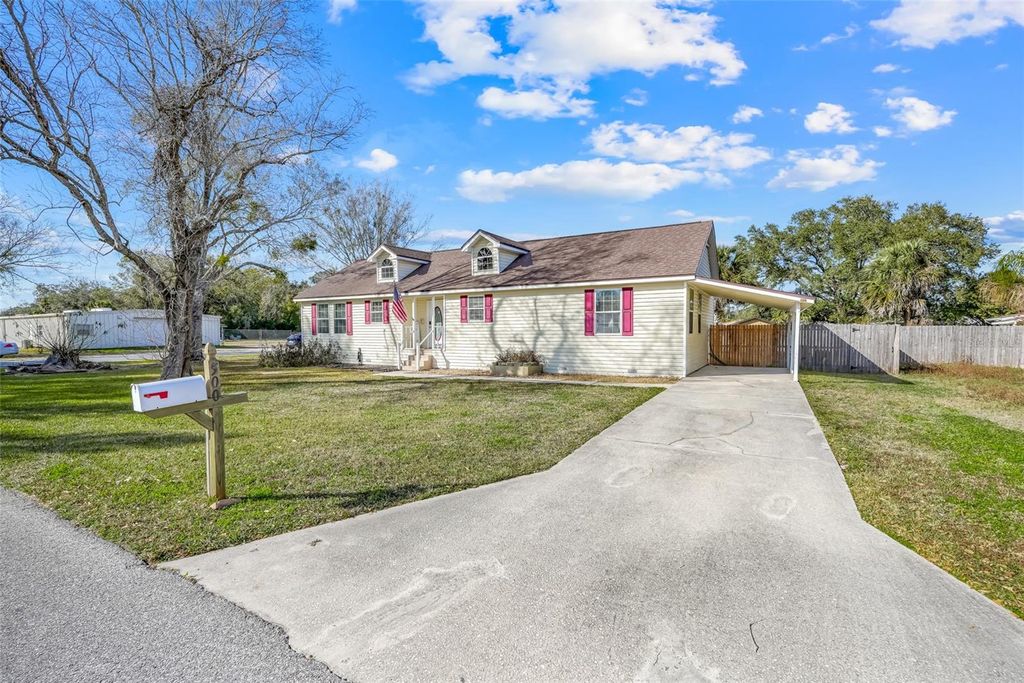 Photo of 500 E Mattie Street, Sanford, FL 32773 (MLS # O6380185)