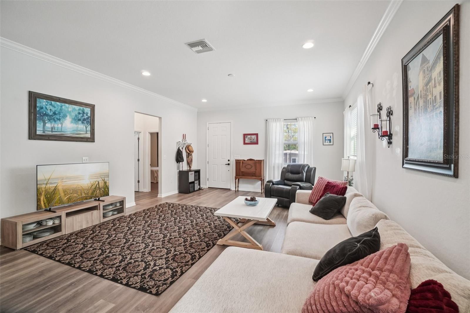 RIVERVIEW - Residential