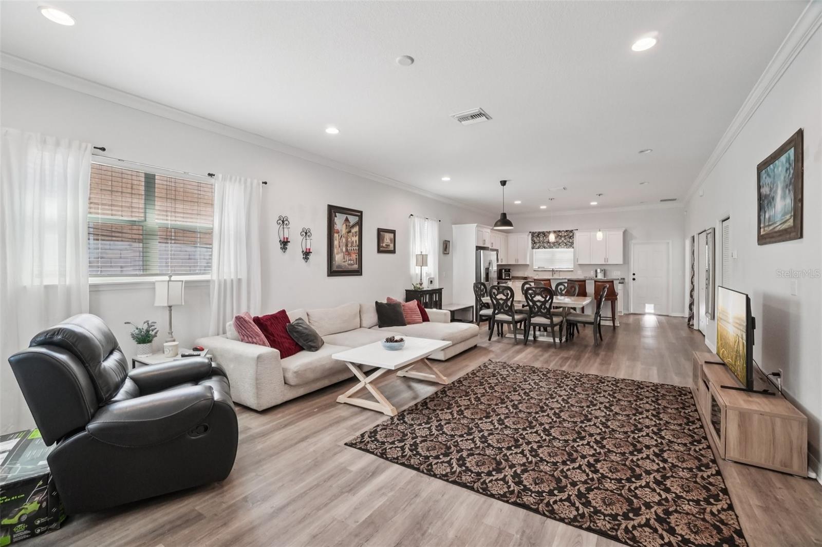 RIVERVIEW - Residential