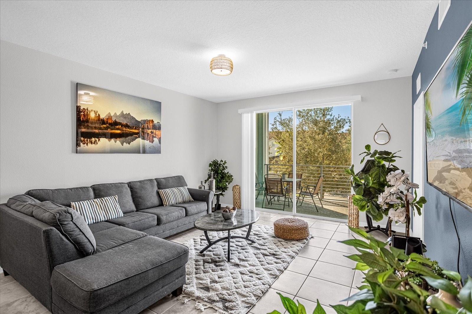 THE TERRACES AT STOREY LAKE CONDO 1 PH 4 - Residential