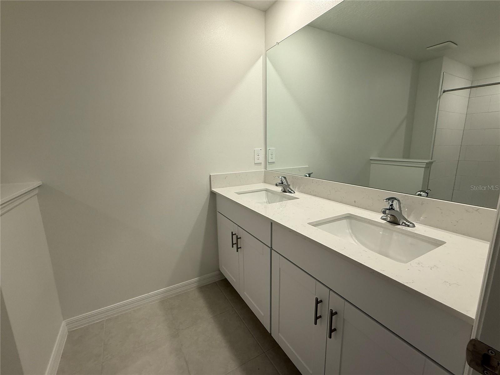 MIRADA TOWNHOMES - Residential Lease