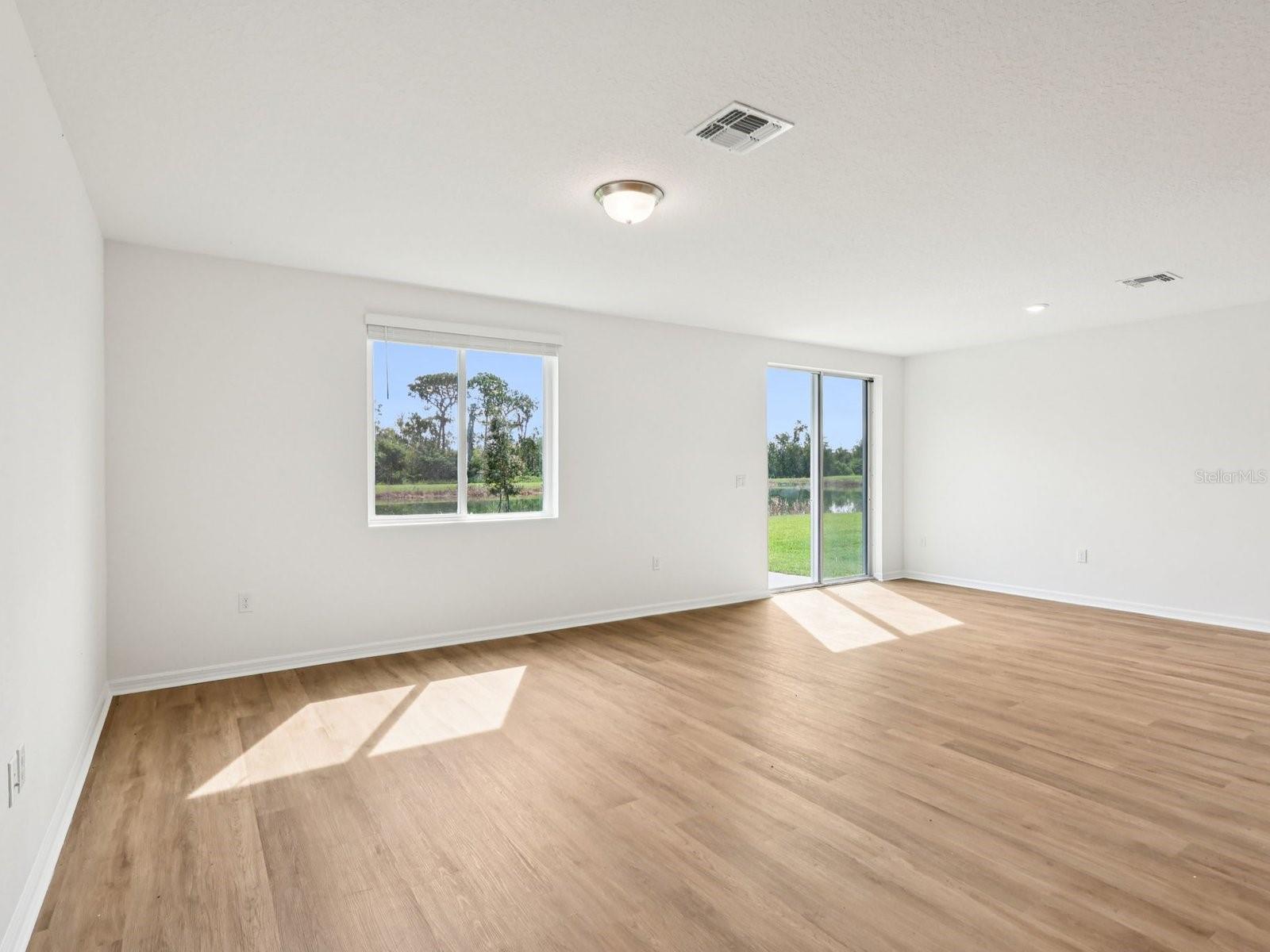 BENTON HILLS - Residential