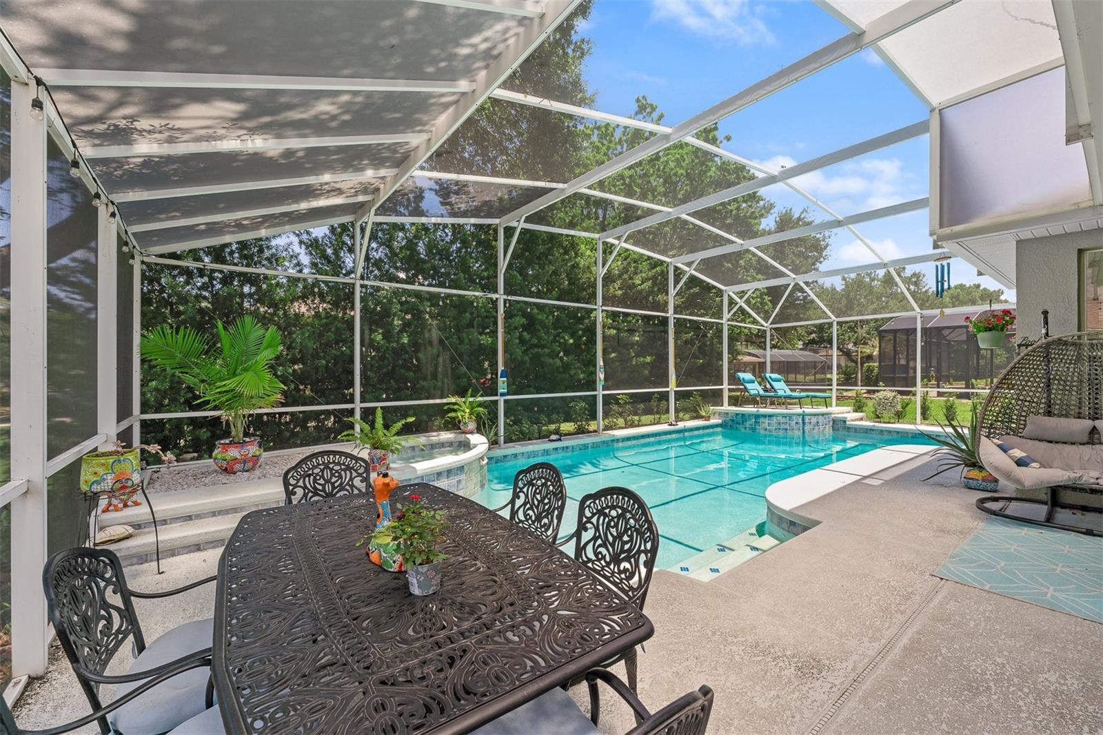 ADMIRAL POINTE - Residential
