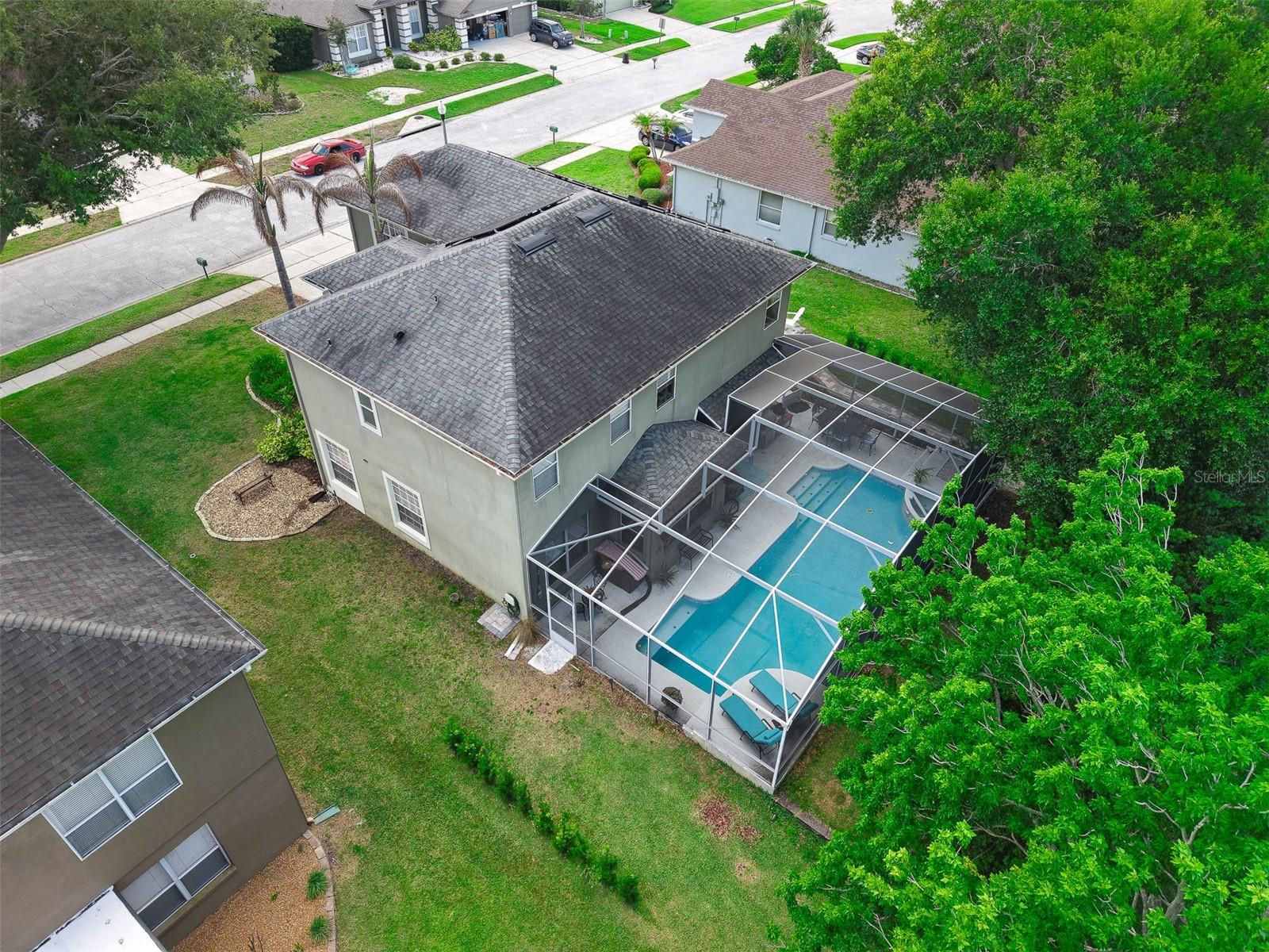 ADMIRAL POINTE - Residential