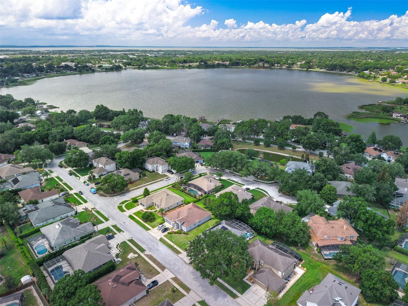 ADMIRAL POINTE - Residential