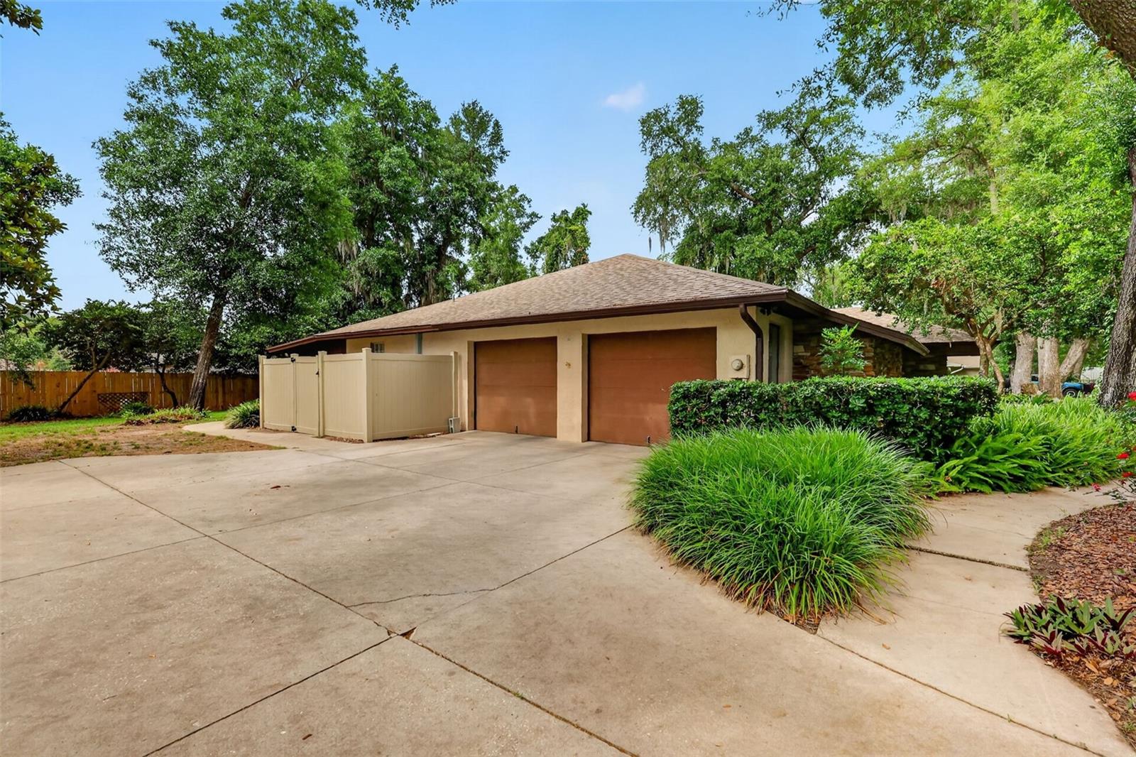 LAKE FOREST SUB - Residential
