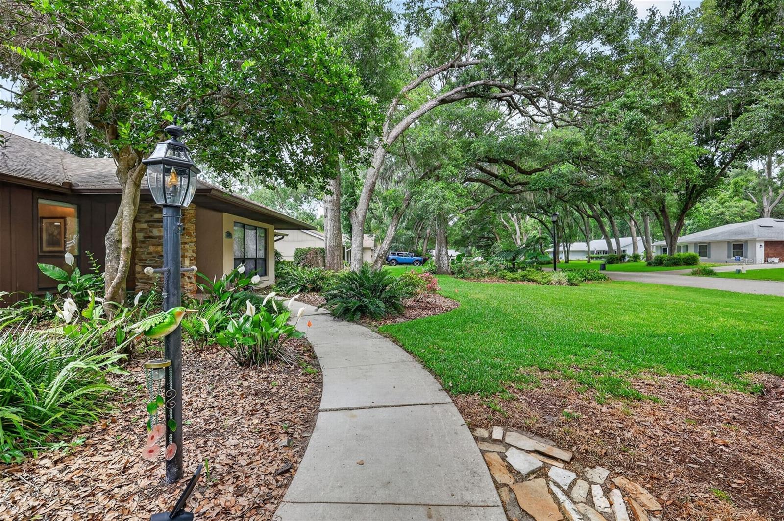 LAKE FOREST SUB - Residential