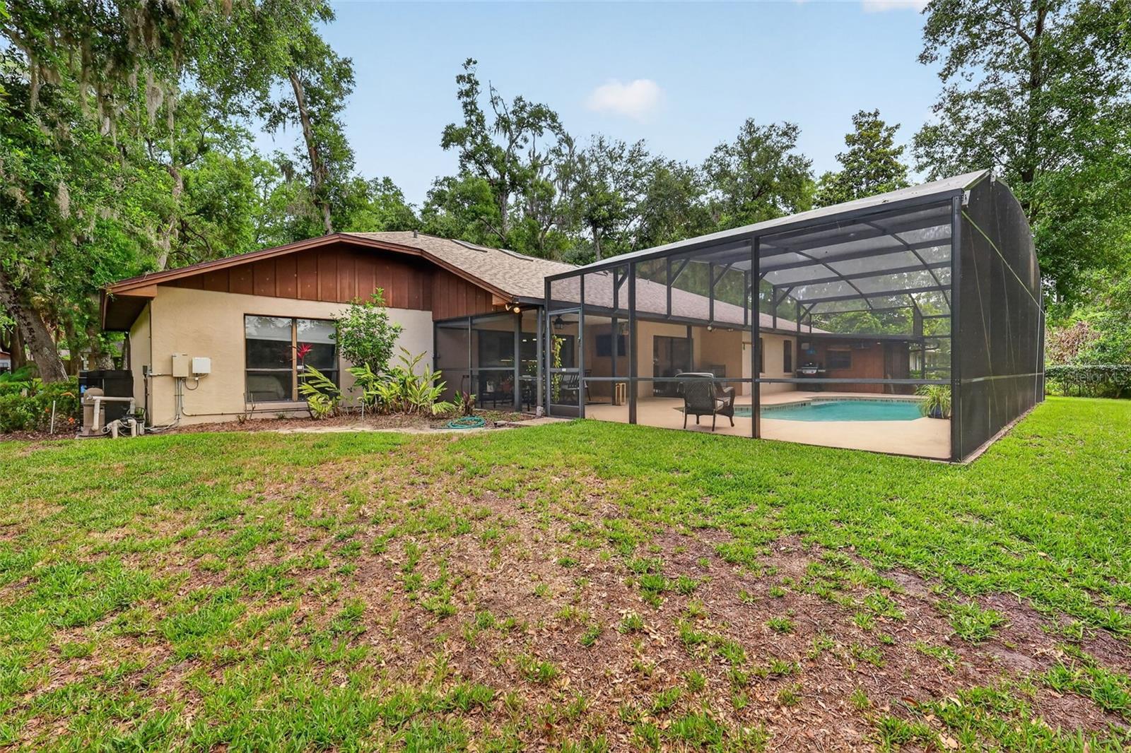 LAKE FOREST SUB - Residential
