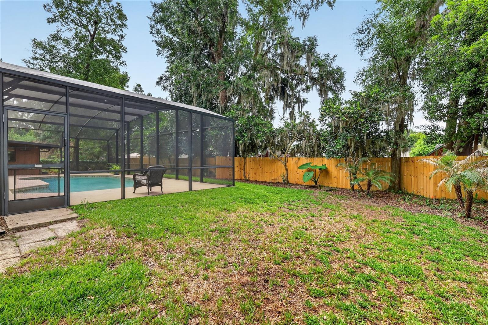 LAKE FOREST SUB - Residential