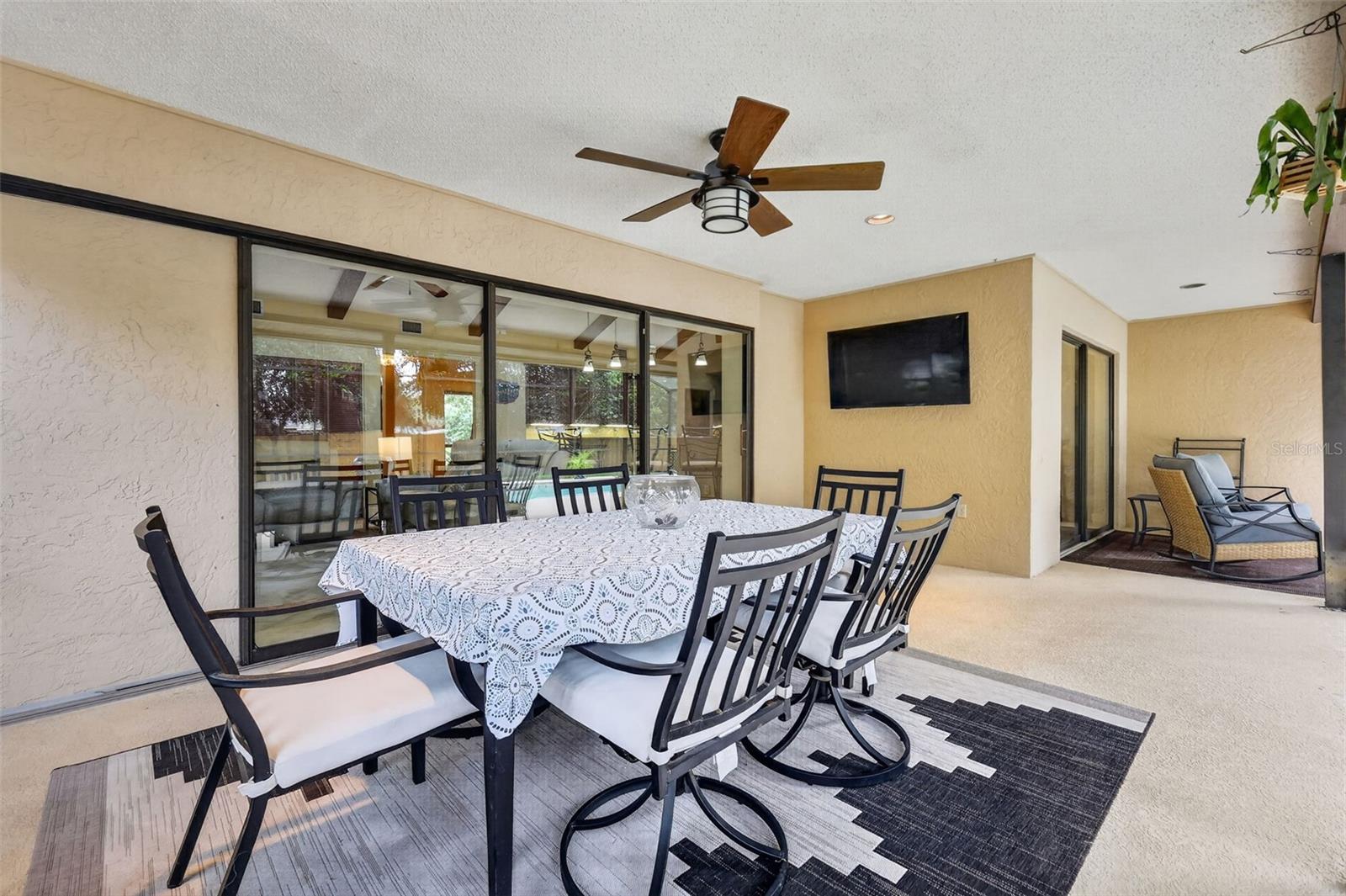LAKE FOREST SUB - Residential