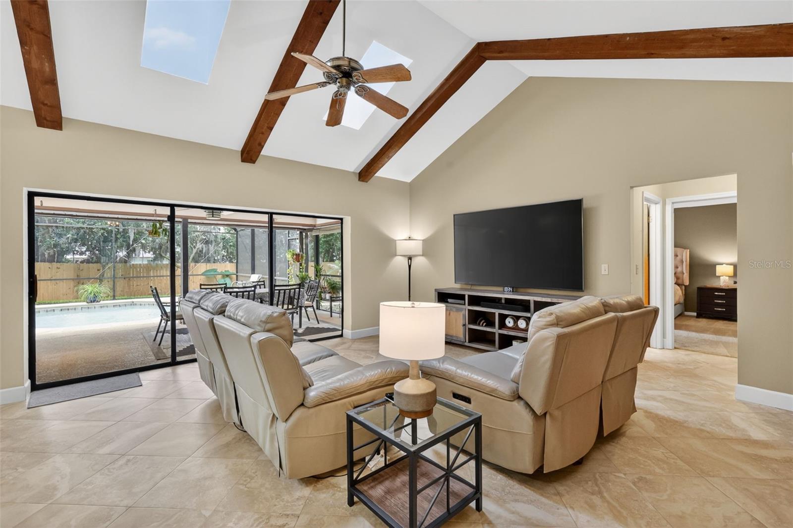 LAKE FOREST SUB - Residential